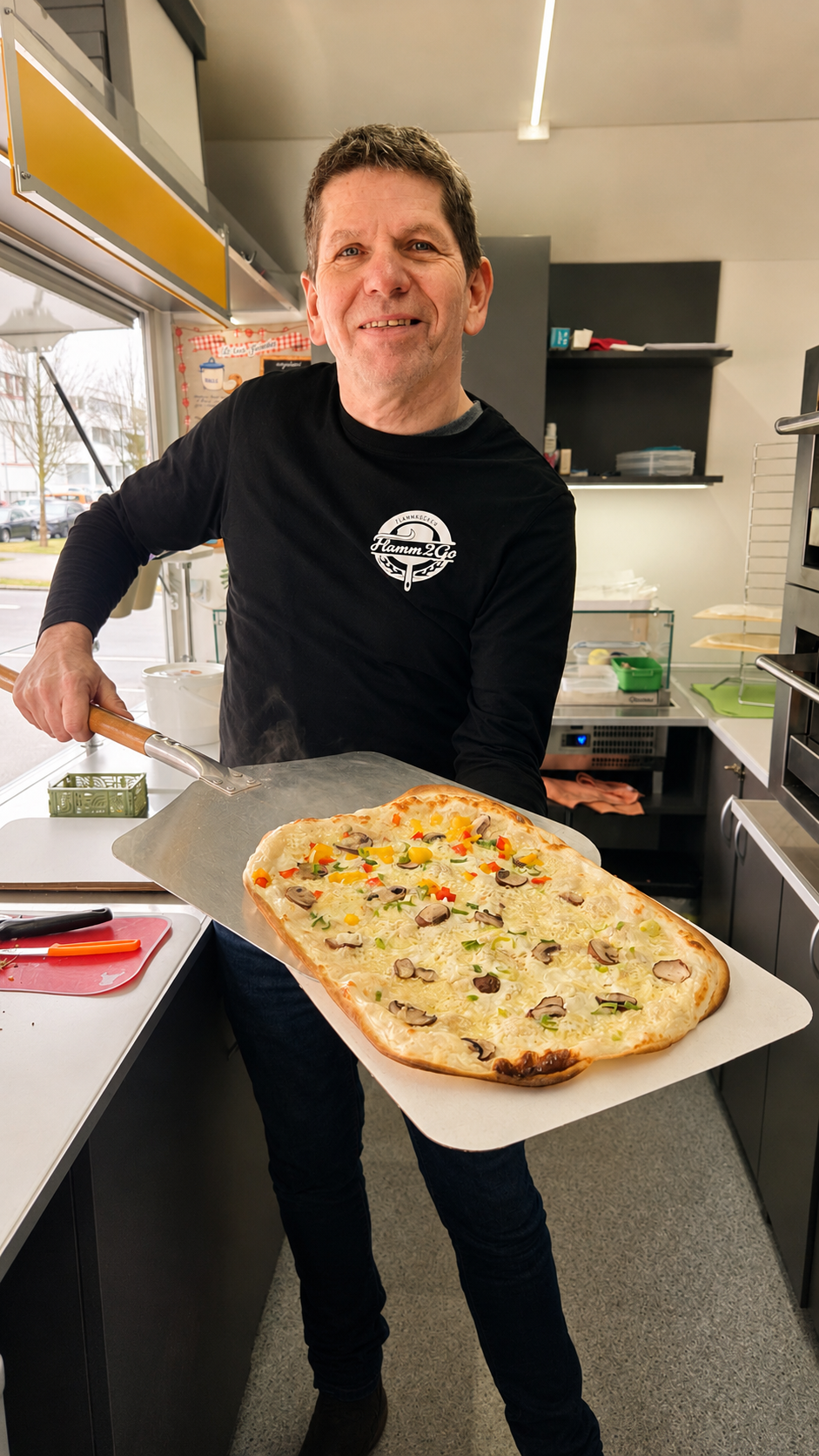 Flammkuchen frisch aus dem Ofen